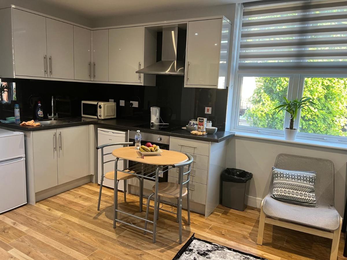 The Grande Residence - Close To Central London & Next To Northfield Tube Station Hanwell Extérieur photo